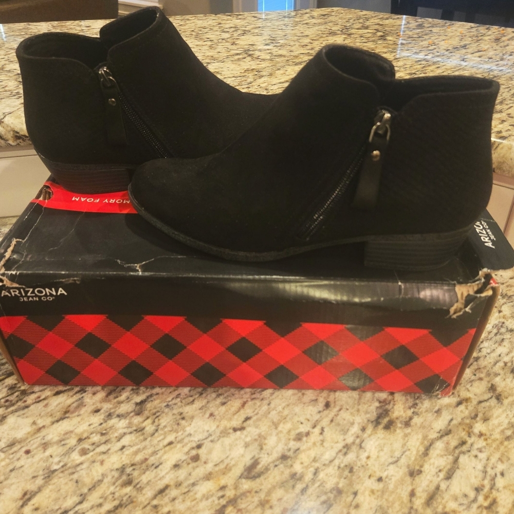 New! Arizona Jean Company Galen Black Snake Booties